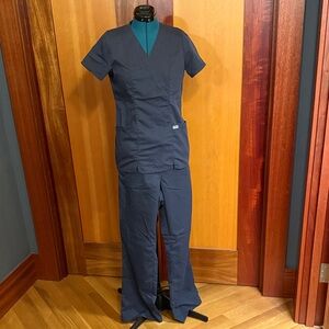 Grey's Anatomy Women's Scrub Pants and Top